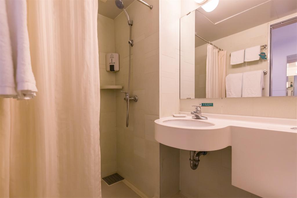 Jinjiang Inn Select Wuhan Chu Hehan Street Shuiguohu Zewnętrze zdjęcie